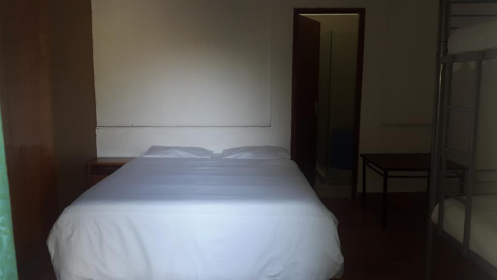 Rosebank Lodge & Backpacker Γιοχάνεσμπουργκ Εξωτερικό φωτογραφία