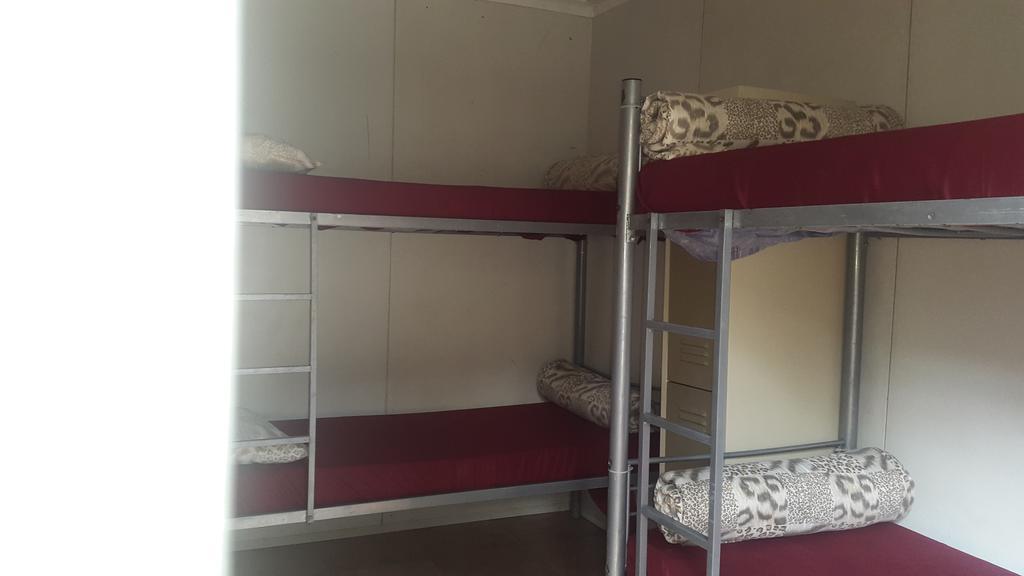 Rosebank Lodge & Backpacker Γιοχάνεσμπουργκ Εξωτερικό φωτογραφία