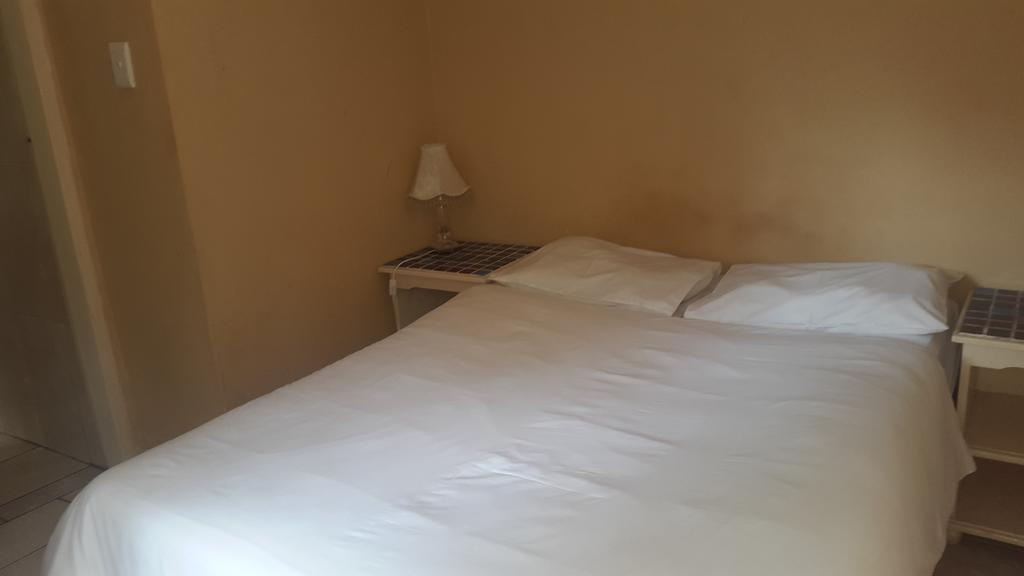 Rosebank Lodge & Backpacker Γιοχάνεσμπουργκ Εξωτερικό φωτογραφία